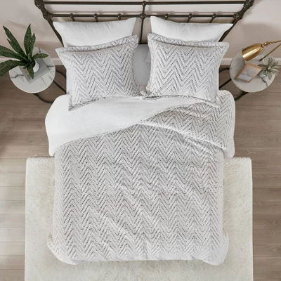 Aurora Ultra Plush Down Alternative Comforter Set - Image 2