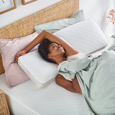 Reversible Support Gel Memory Foam Bed Pillow With Antimicrobial Cover - Nüe By Novaform - Image 5