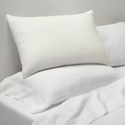 Memory Foam & Down Alternative Bed Pillow - Casaluna™